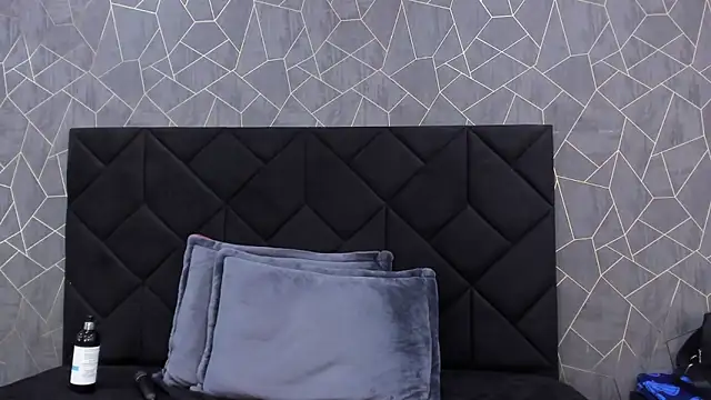 NicoleJonss online show from 03/13/25, 06:16