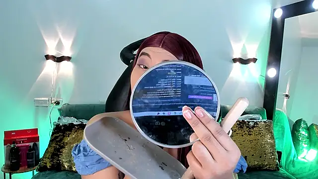 Emili Roux online show from 03/31/26, 10:15