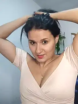 elena jonees online show from 11/07/25, 08:09