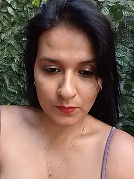 Snapshot of elena_jonees chatting on 07/08/26, 08:46 elena jonees online show from 07/08/26, 08:46