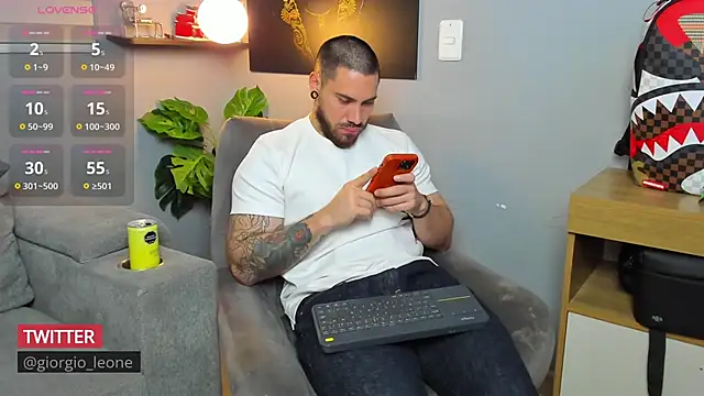 Giorgio-Leone online show from 03/16/26, 03:56