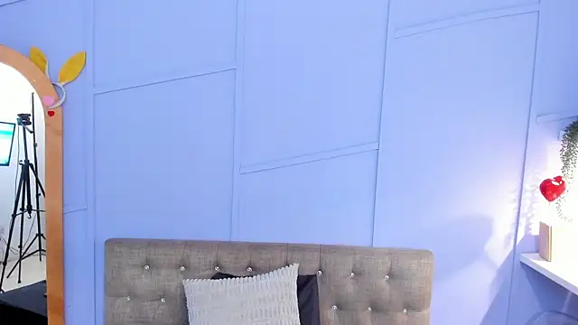 nathalie rossel online show from 09/26/25, 07:07