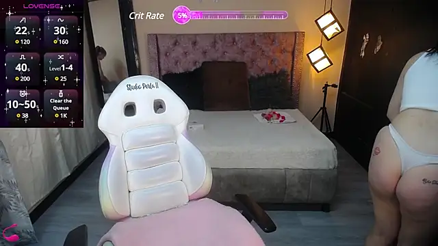 Snapshot of Naiara_Sex_ chatting on 12/09/24, 01:02 Naiara Sex online show from 12/09/24, 01:02