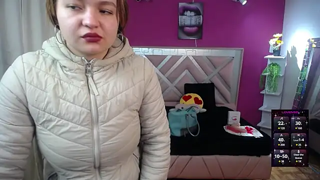 Snapshot of Naiara_Sex_ chatting on 12/23/24, 03:33 Naiara Sex online show from 12/23/24, 03:33