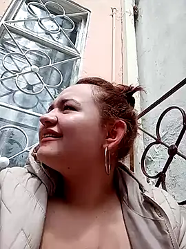 Snapshot of Naiara_Sex_ chatting on 12/24/24, 04:08 Naiara Sex online show from 12/24/24, 04:08
