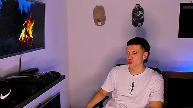 Dimitri higth420 online show from 09/09/25, 04:34