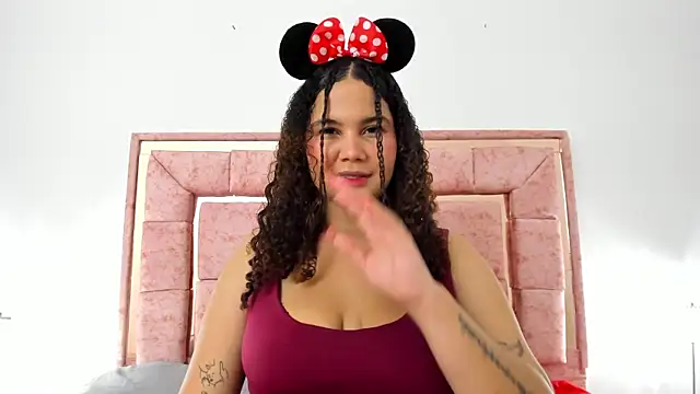 zoee lovv online show from 01/16/25, 06:25