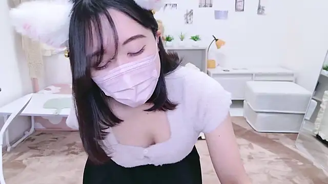 Yurie  online show from 02/22/25, 11:13