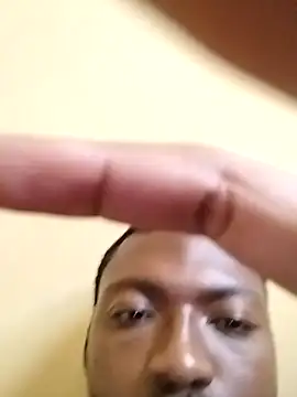 Snapshot of zipeqengeshe21 chatting on 03/09/25, 12:09 zipeqengeshe21 online show from 03/09/25, 12:09