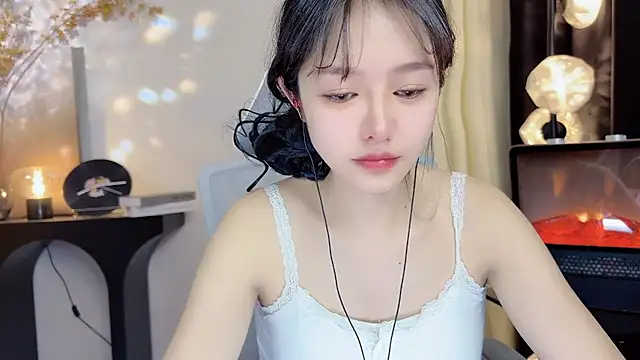 xiaodaibabyy online show from 02/01/25, 04:54