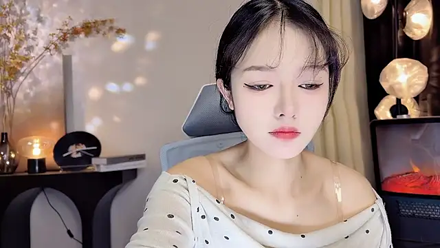 xiaodaibabyy online show from 02/09/25, 01:25