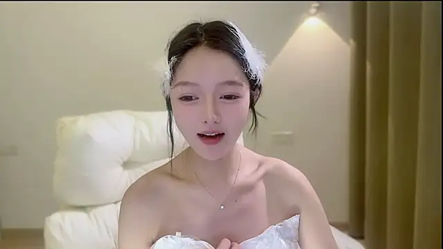 xiaodaibabyy online show from 10/28/25, 01:25