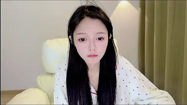 xiaodaibabyy online show from 11/10/25, 08:13