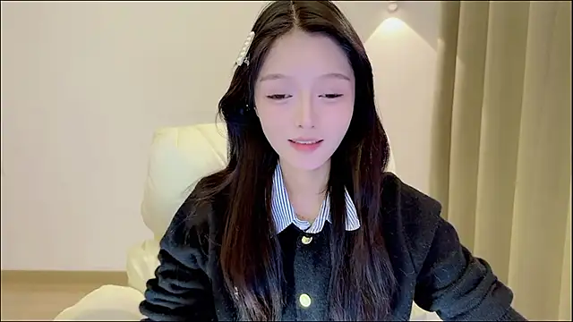 xiaodaibabyy online show from 11/19/25, 01:55