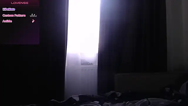 -LauraGold- online show from 03/12/25, 05:35