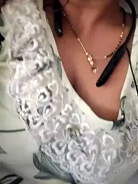 lovelyruhi online show from 12/04/24, 05:00