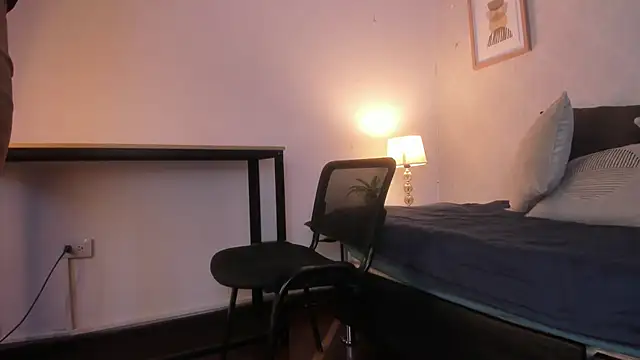 Caroline dh online show from 02/21/26, 11:44