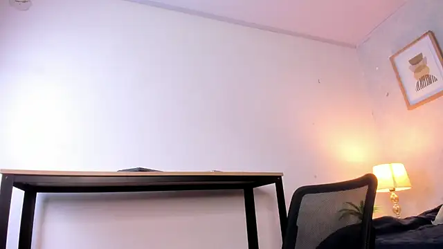 Caroline dh online show from 04/11/26, 11:36