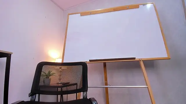 Caroline dh online show from 04/20/26, 10:29