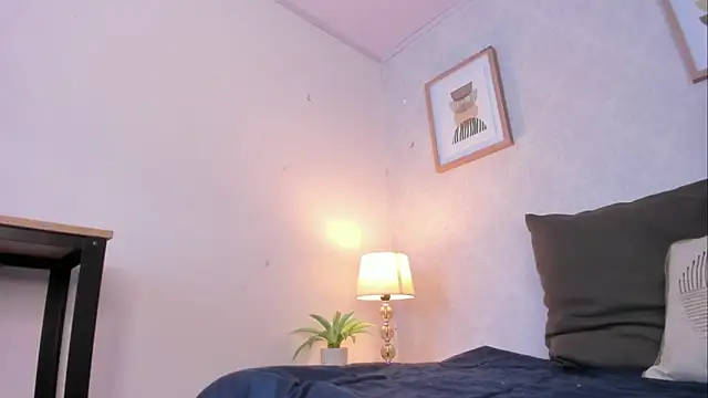 Caroline dh online show from 04/29/26, 05:30