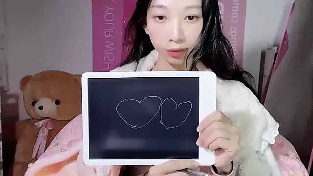 Lili-2 online show from 12/11/24, 05:59