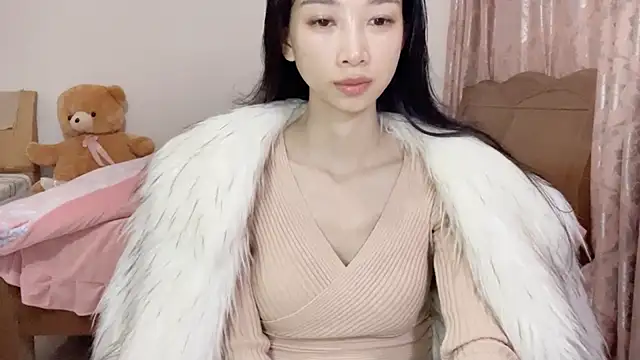 Lili-2 online show from 01/24/25, 04:39