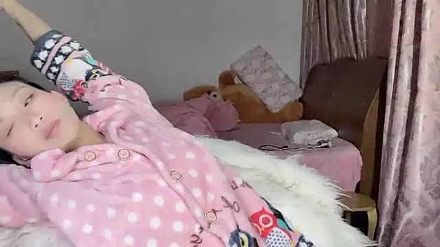 Lili-2 online show from 02/19/25, 07:05