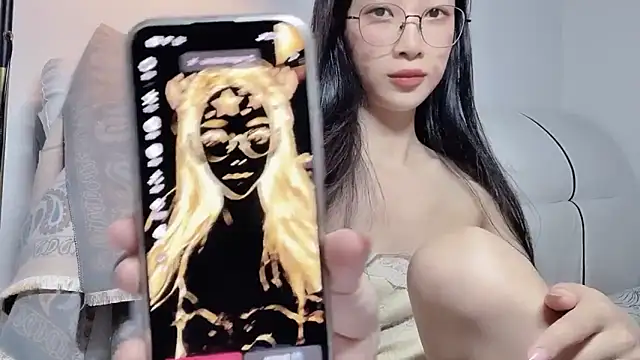Lili-2 online show from 05/14/26, 03:19