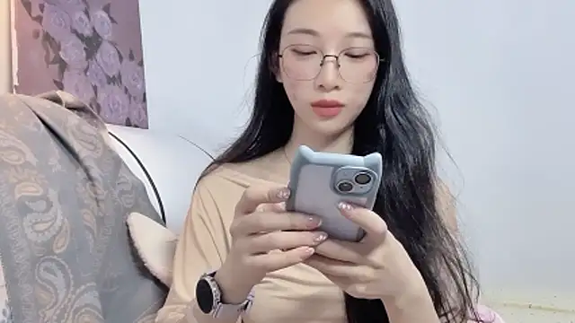 Lili-2 online show from 05/26/26, 01:29
