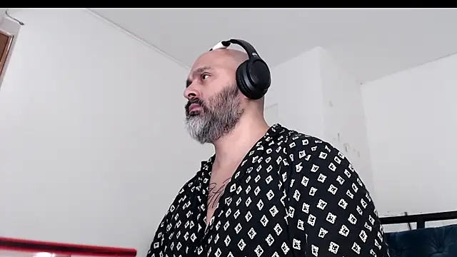 Gabriel Harmant online show from 02/05/26, 03:38