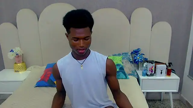 Snapshot of joel_blackcock chatting on 02/04/25, 03:36 joel blackcock online show from 02/04/25, 03:36