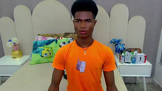 Snapshot of joel_blackcock chatting on 02/05/25, 03:52 joel blackcock online show from 02/05/25, 03:52