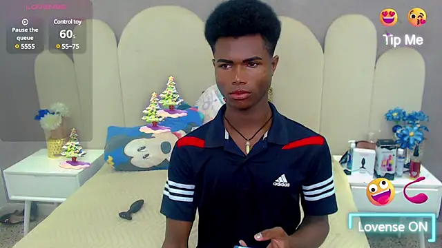 Snapshot of joel_blackcock chatting on 02/10/25, 03:10 joel blackcock online show from 02/10/25, 03:10