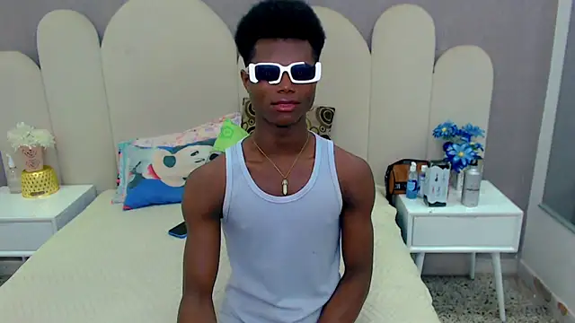 Snapshot of joel_blackcock chatting on 02/15/25, 03:06 joel blackcock online show from 02/15/25, 03:06