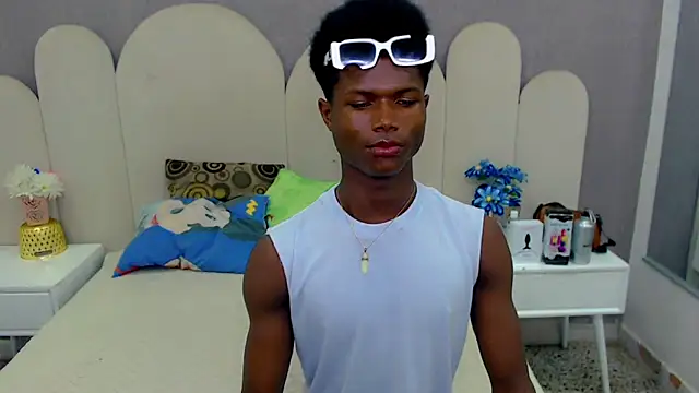 Snapshot of joel_blackcock chatting on 02/16/25, 04:10 joel blackcock online show from 02/16/25, 04:10