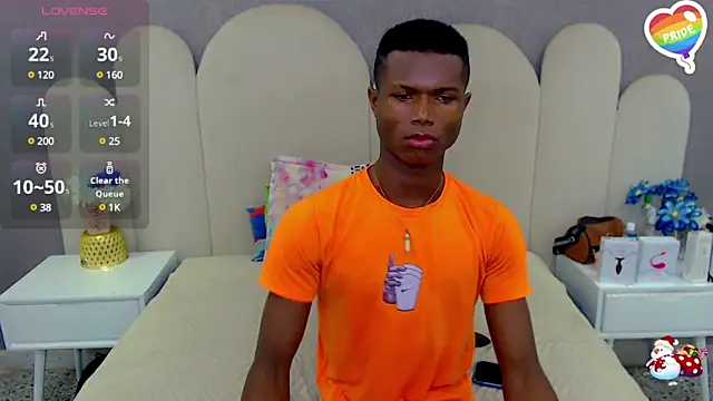 Snapshot of joel_blackcock chatting on 03/11/25, 03:56 joel blackcock online show from 03/11/25, 03:56