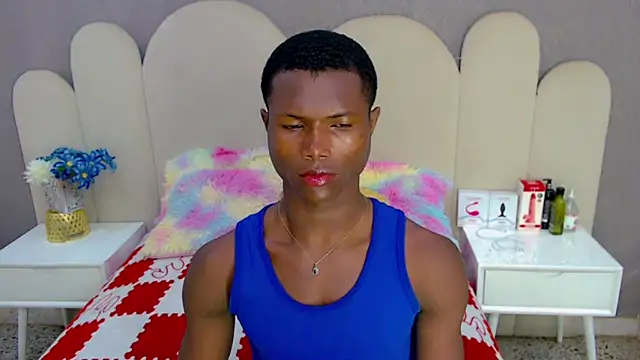 Snapshot of joel_blackcock chatting on 09/26/25, 03:27 joel blackcock online show from 09/26/25, 03:27