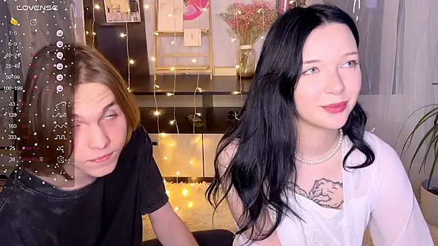 EmmaKittyCat online show from 11/27/25, 06:54