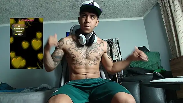 Nickhot0609 online show from 03/31/26, 10:48