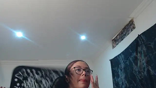 Madame Shein  online show from 03/31/26, 08:42