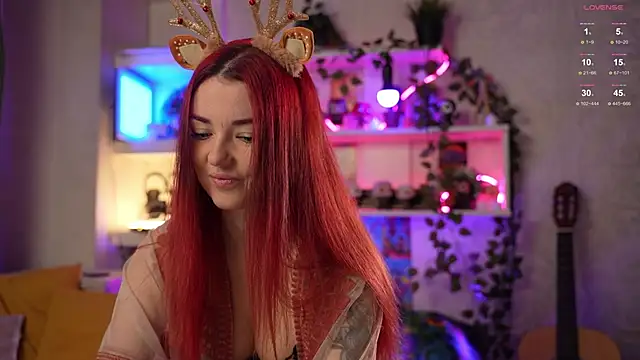 Snapshot of Charmings_054 chatting on 12/20/24, 04:04 Charmings 054 online show from 12/20/24, 04:04