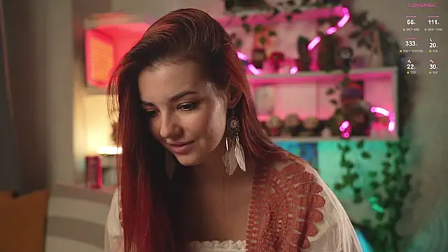 Snapshot of Charmings_054 chatting on 02/08/25, 05:18 Charmings 054 online show from 02/08/25, 05:18