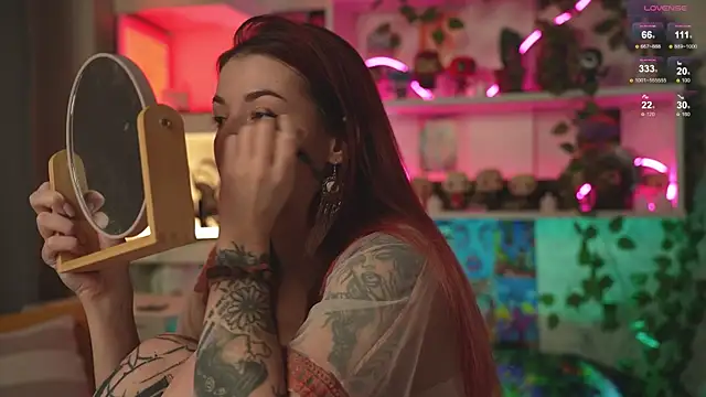 Snapshot of Charmings_054 chatting on 02/15/25, 05:28 Charmings 054 online show from 02/15/25, 05:28