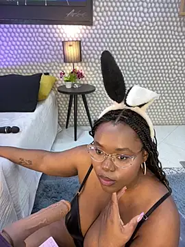 Makena gh online show from 03/14/25, 04:32