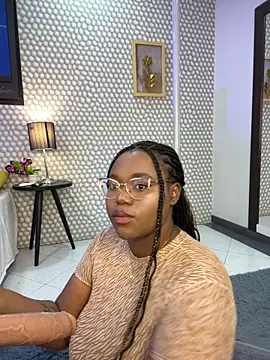 Makena gh online show from 03/20/25, 04:29