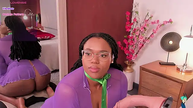 Snapshot of Makena_gh chatting on 05/22/26, 03:46 Makena gh online show from 05/22/26, 03:46