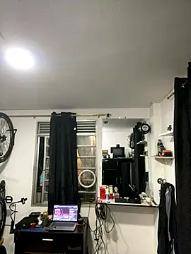 Jestebanano online show from 12/05/25, 03:59