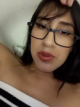 AleFantasy0001 online show from 03/03/25, 07:49