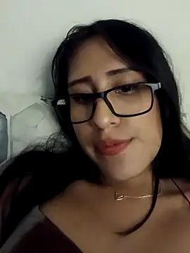 AleFantasy0001 online show from 03/10/25, 10:45