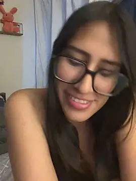 AleFantasy0001 online show from 11/02/25, 05:21